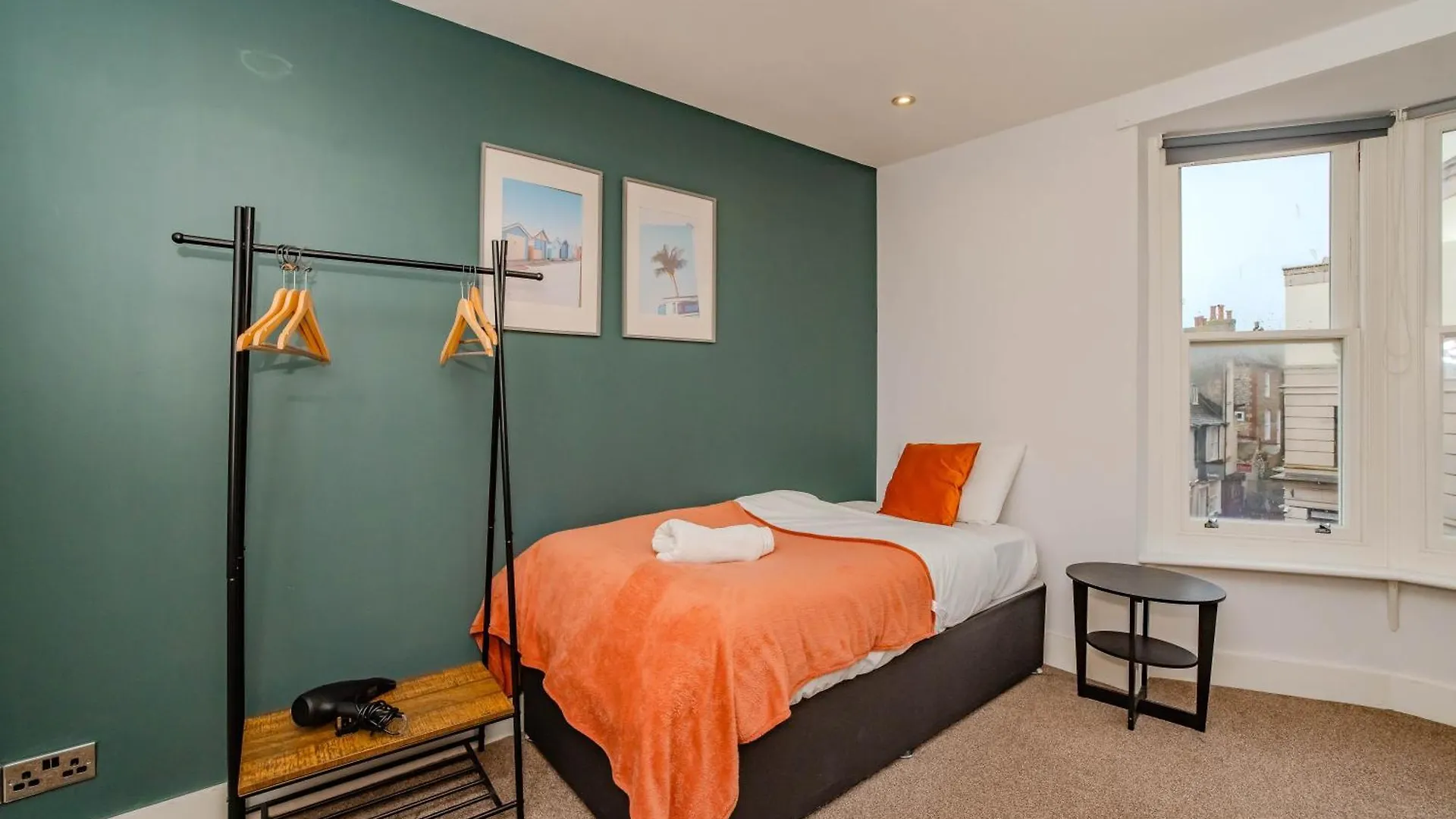 Central Three Bedroom Flat I Sleep Upto 9 Guests Brighton