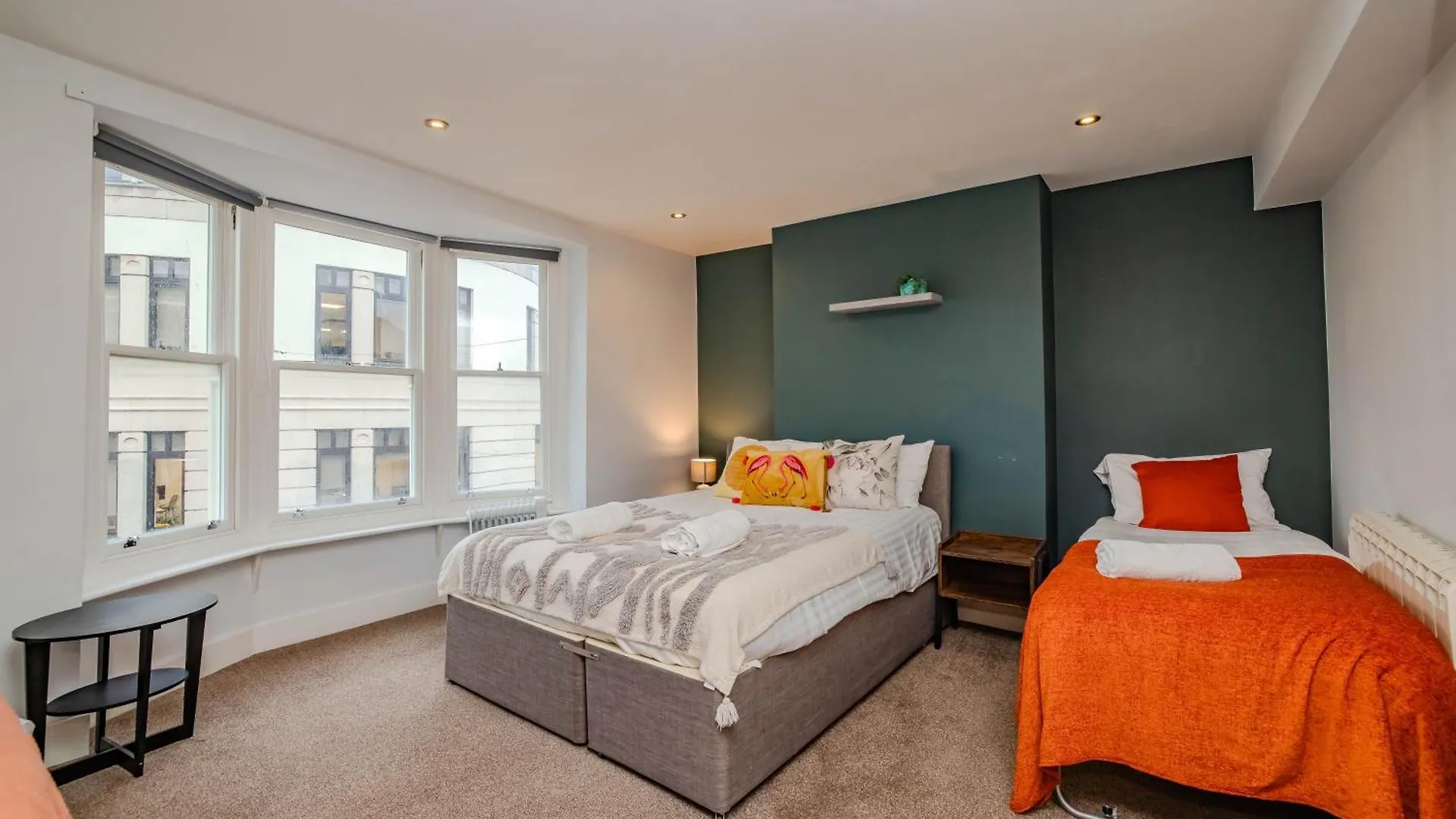 Apartment Central Three Bedroom Flat I Sleep Upto 9 Guests Brighton